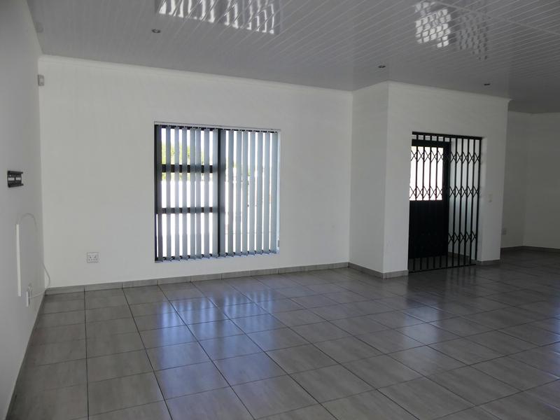 4 Bedroom Property for Sale in Golden Mile Western Cape